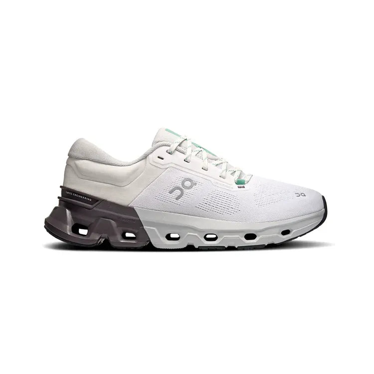 Men's On Cloudflyer 5, White/Pebble, 7 D Medium