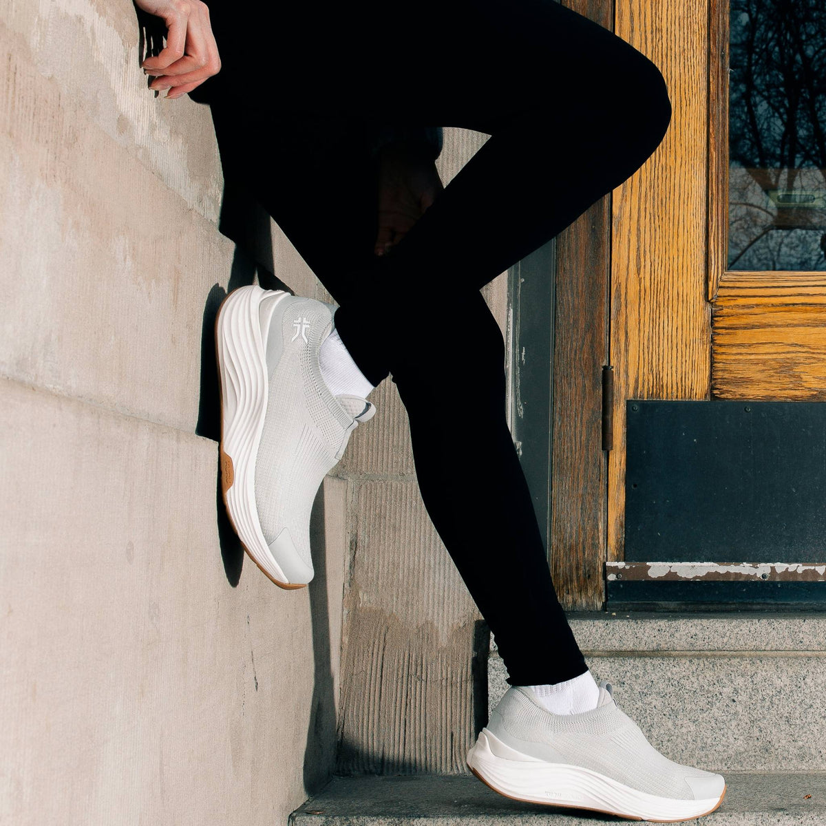 Women's KURU ATOM 2 Slip-On, Dove Gray/Gum