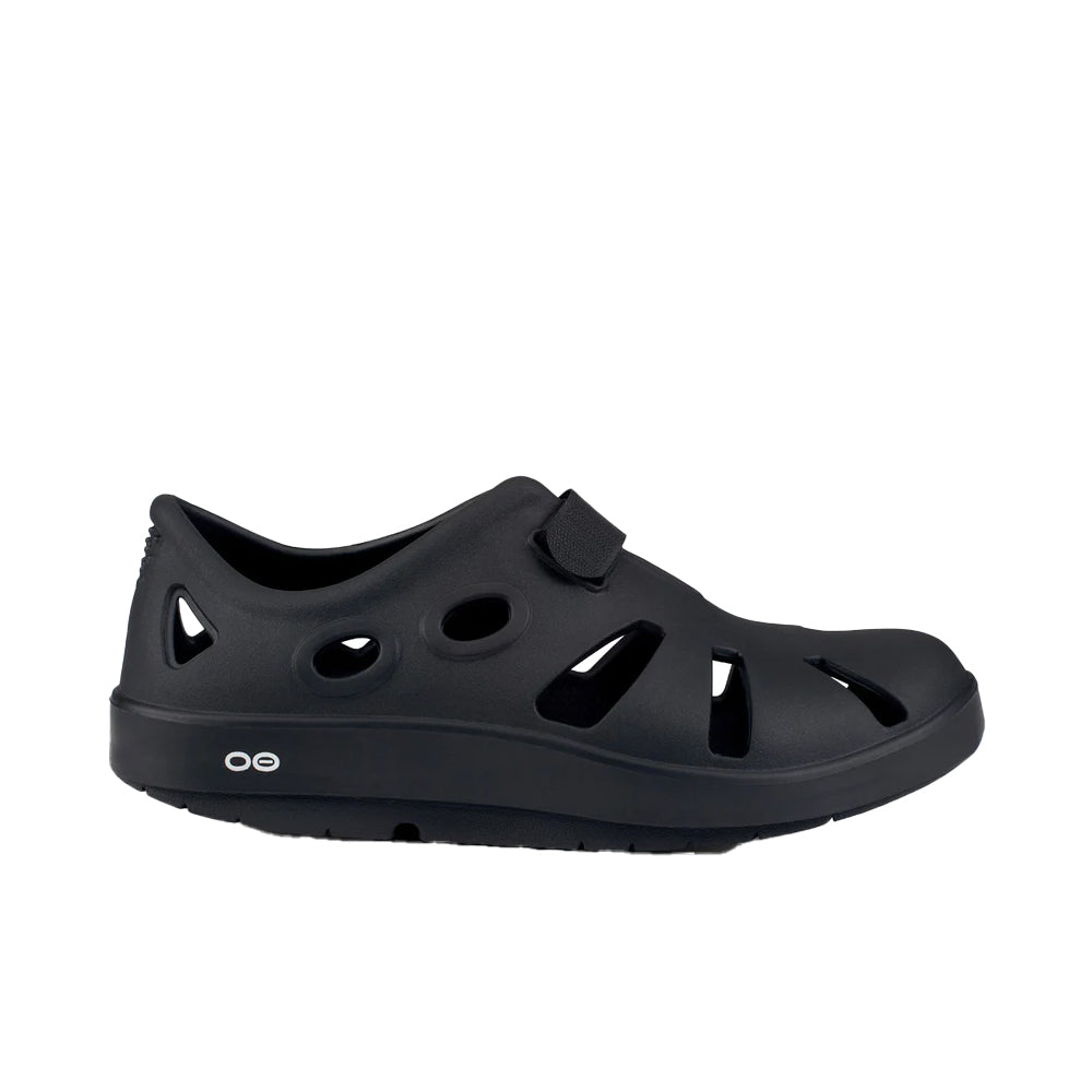 Women's OOFOS OOcandoo Sandal, Black, 10 B Medium