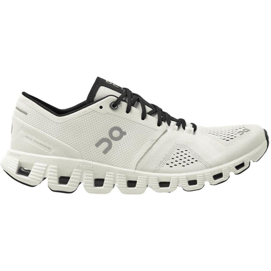 Womens On Cloud X 3, White/Black, 10 B Medium