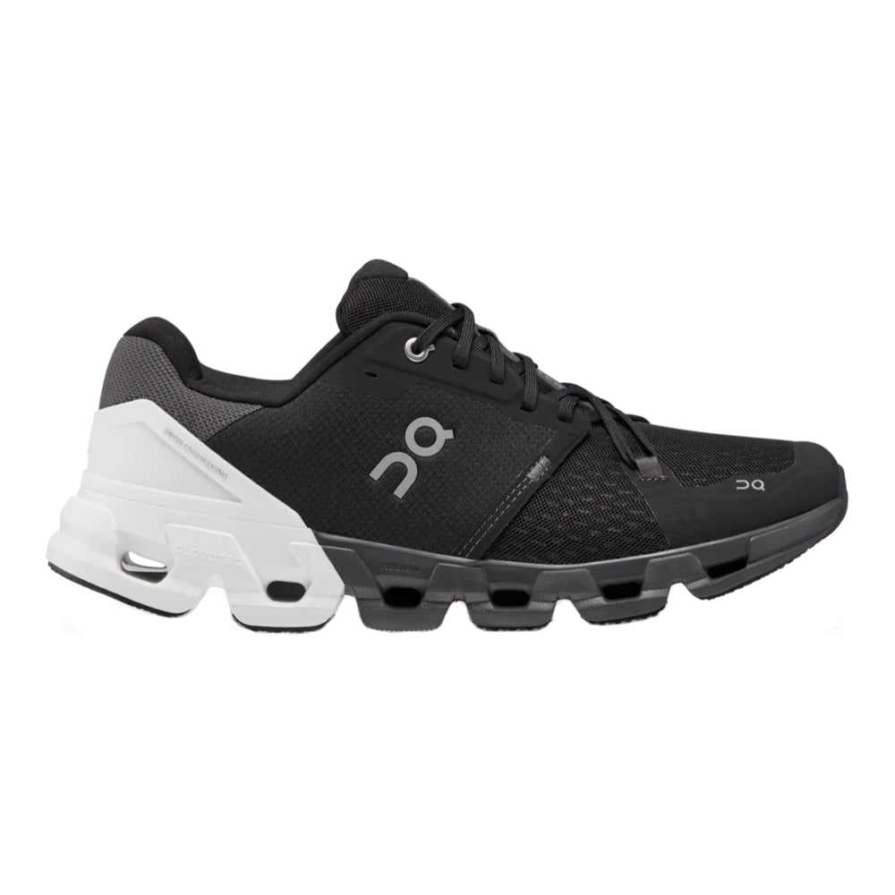 Women's On Cloudflyer 4, Black/White, 9 D Wide