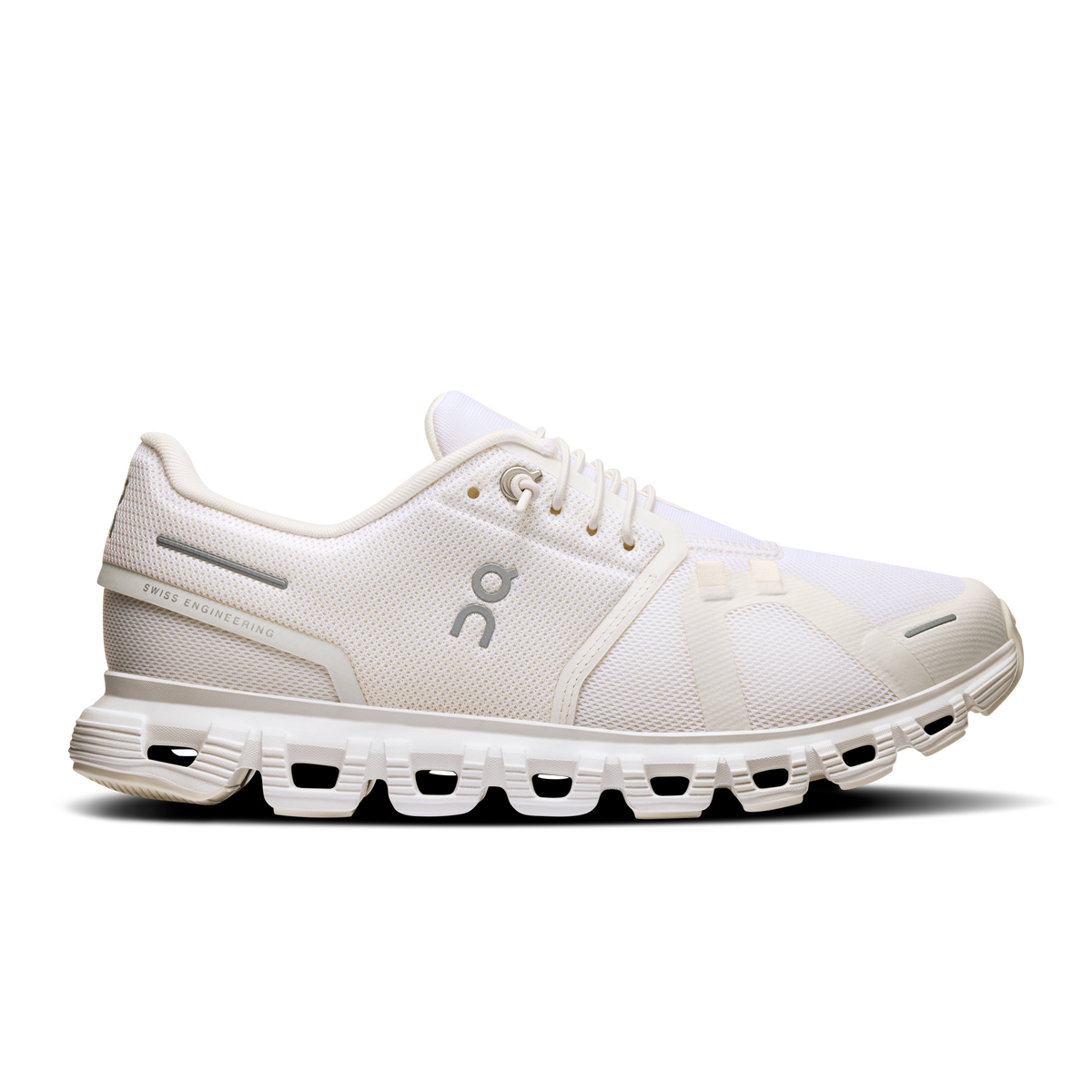 Women's On Cloud 6, White/White, 6 B Medium