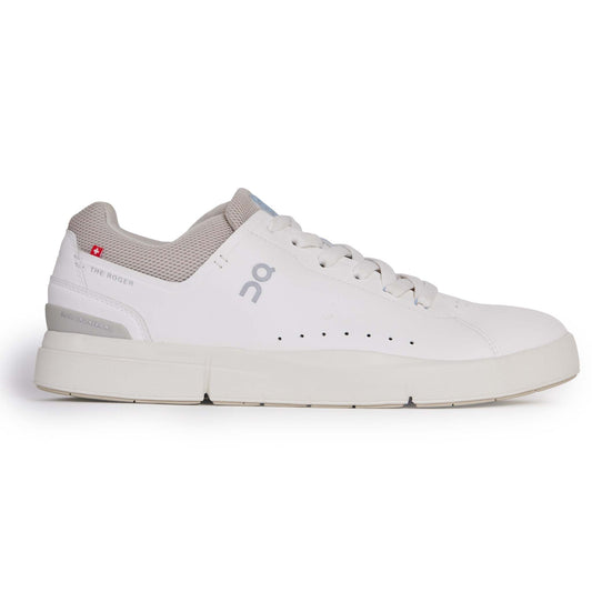 Womens On The Roger Advantage 2, White/Sand, 8.5 B Medium